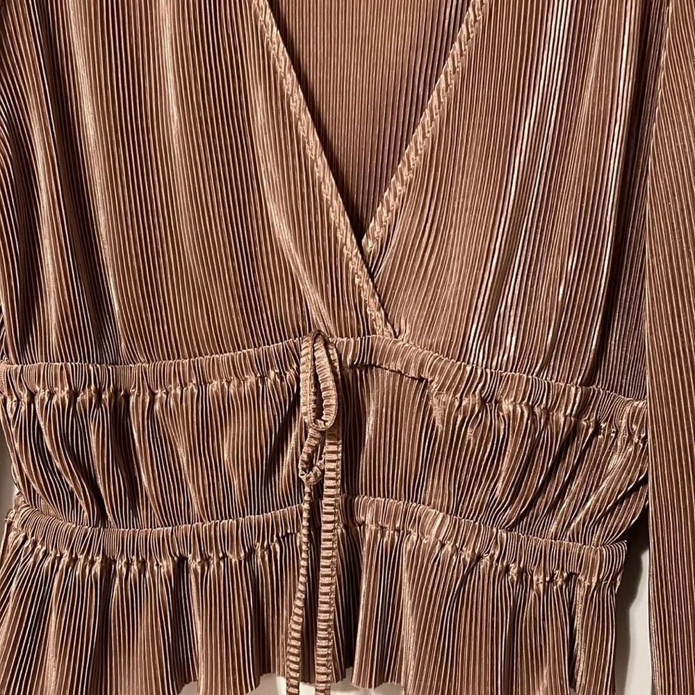 ZARA Blouse - Picture 3 of 3